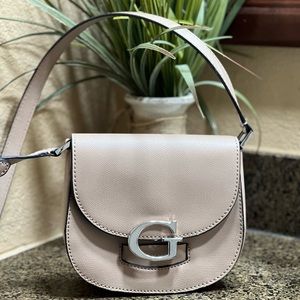 GUESS crossbody bag👛✨